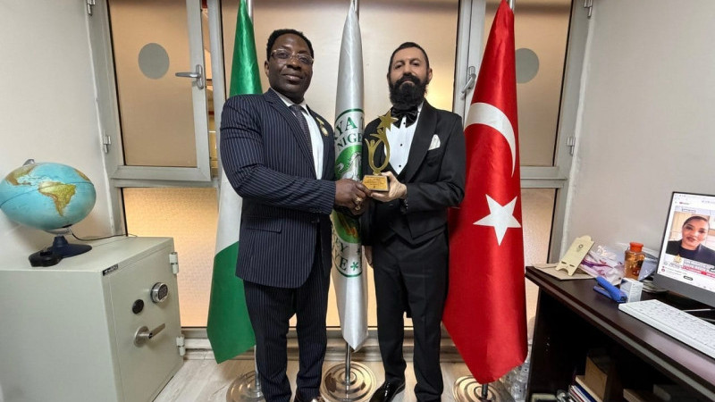 Akif Manaf “Nijerya-Türkiye Dostluk ve Barış Ödülü” ile Onurlandırıldı